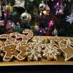Vegan Gingerbread Cookies Under the Christmas Tree