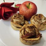 Vegan Puff pastry apple roses
