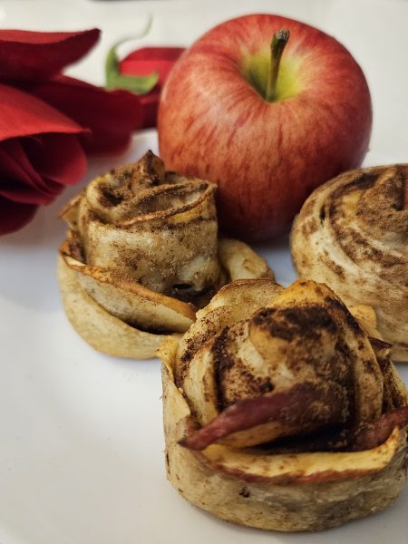 Vegan Puff pastry apple roses